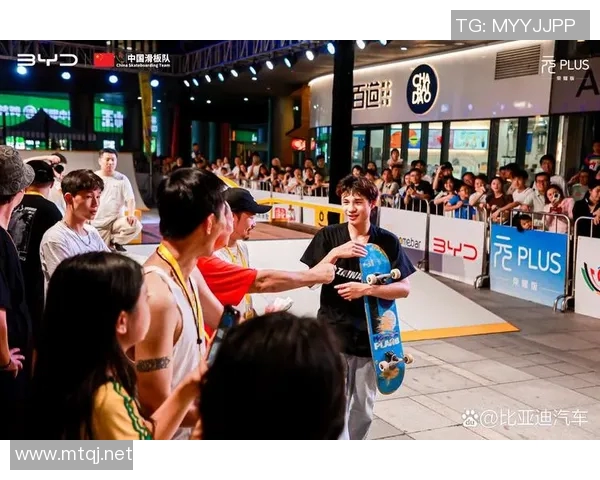 全国街舞大赛点评:杭州滑板队展现出色耐力与团队协作能力 全国街舞大赛点评:杭州滑板队展现出色耐力与团队协作能力