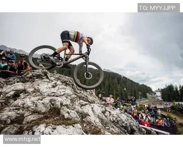 世界纪录保持者的传奇之路:突破极限与挑战自我的精彩瞬间 世界纪录保持者的传奇之路:突破极限与挑战自我的精彩瞬间